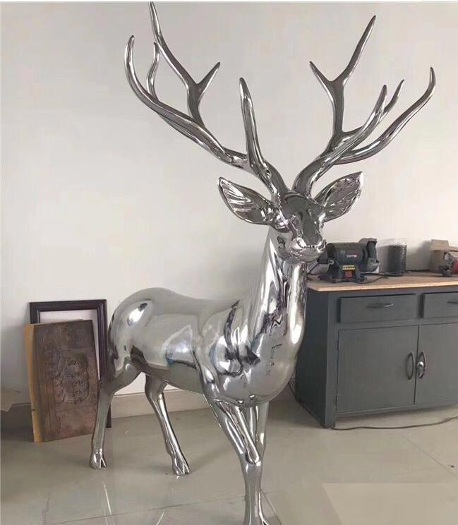 不銹鋼雕塑廠跟您分享不銹鋼雕塑制作過程,你知道不銹鋼雕塑的優缺點嗎？